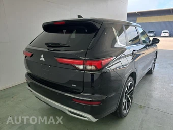 2024 Mitsubishi Outlander SE - miniatura 4