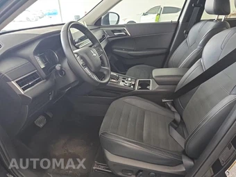 2024 Mitsubishi Outlander SE - miniatura 7