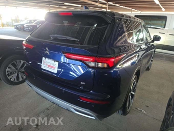 2024 Mitsubishi Outlander SE - miniatura 3