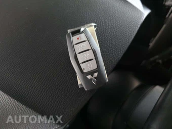 2024 Mitsubishi Outlander SE - miniatura 8