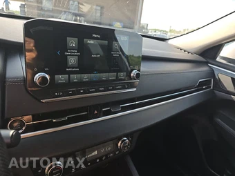2024 Mitsubishi Outlander SE - miniatura 11
