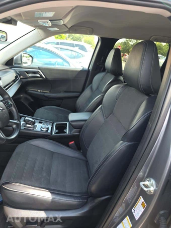 2024 Mitsubishi Outlander SE - miniatura 6