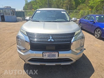 2024 Mitsubishi Outlander SE - miniatura 2