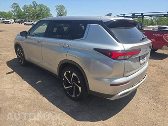 2024 Mitsubishi Outlander SE - miniatura 6