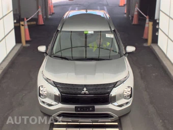 2024 Mitsubishi Outlander SE - miniatura 2
