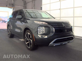 2024 Mitsubishi Outlander SE - miniatura 3