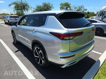 2024 Mitsubishi Outlander SE - miniatura 2