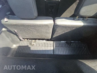 2024 Mitsubishi Outlander SE - miniatura 17