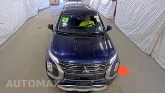 2024 Mitsubishi Outlander SE - miniatura 2