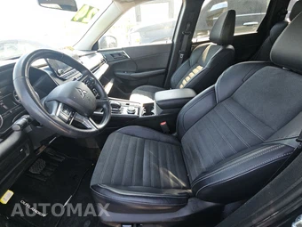2024 Mitsubishi Outlander SE - miniatura 7