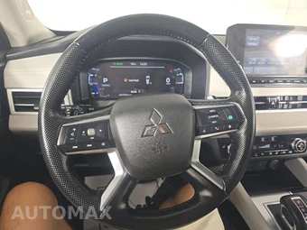 2024 Mitsubishi Outlander SEL - miniatura 10
