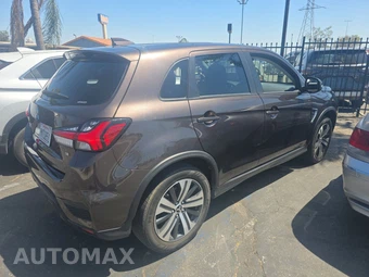 2024 Mitsubishi Outlander Sport 2.0 ES - miniatura 4
