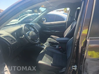 2024 Mitsubishi Outlander Sport 2.0 ES - miniatura 7