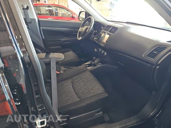 2024 Mitsubishi Outlander Sport 2.0 ES - miniatura 8
