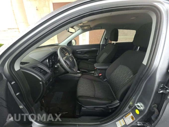 2024 Mitsubishi Outlander Sport 2.0 ES - miniatura 3