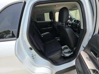 2024 Mitsubishi Outlander Sport 2.0 ES - miniatura 13