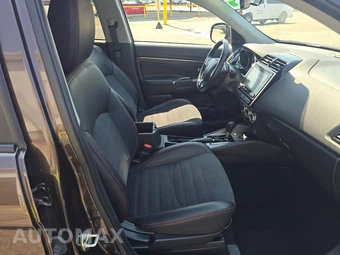 2024 Mitsubishi Outlander Sport 2.0 S - miniatura 8