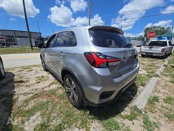 2024 Mitsubishi Outlander Sport 2.0 S - miniatura 2