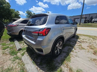 2024 Mitsubishi Outlander Sport 2.0 S - miniatura 3