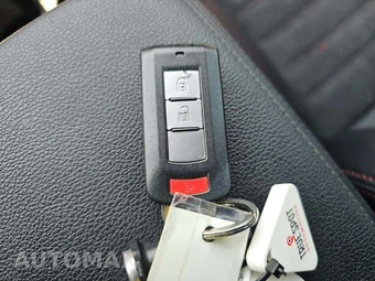 2024 Mitsubishi Outlander Sport 2.0 S - miniatura 7