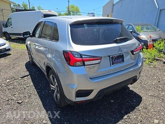 2024 Mitsubishi Outlander Sport 2.0 SE - miniatura 2