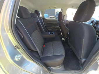 2024 Mitsubishi Outlander Sport 2.0 SE - miniatura 13