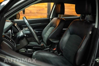2024 Mitsubishi Outlander Sport 2.0 SE - miniatura 9