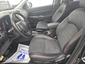 2024 Mitsubishi Outlander Sport 2.0 SE - miniatura 7