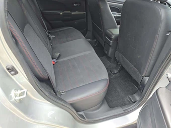 2024 Mitsubishi Outlander Sport 2.0 SE - miniatura 16