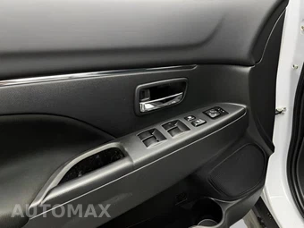 2024 Mitsubishi Outlander Sport 2.0 Trail Edition w/Rear Seat Alert - miniatura 32