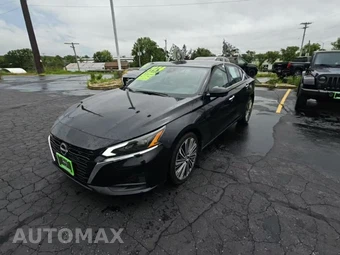 2024 Nissan Altima Platinum