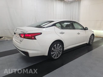 2024 Nissan Altima Platinum – miniatura 4