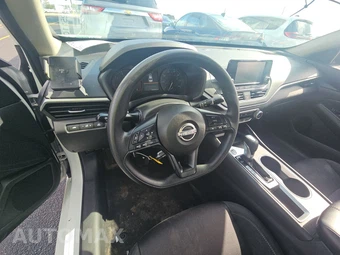 2024 Nissan Altima S – miniatura 11