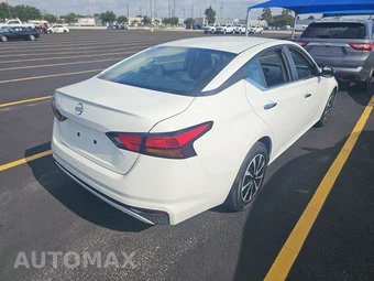2024 Nissan Altima S – miniatura 4