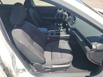 2024 Nissan Altima S - miniatura 2
