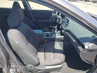 2024 Nissan Altima S - miniatura 2