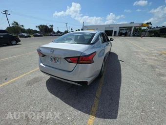 2024 Nissan Altima S – miniatura 3