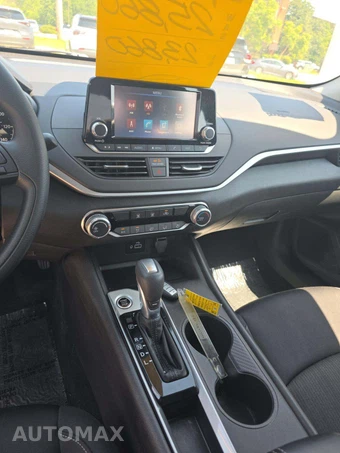 2024 Nissan Altima S - miniatura 10