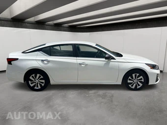 2024 Nissan Altima S - miniatura 8