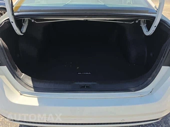 2024 Nissan Altima S - miniatura 11