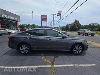 2024 Nissan Altima S – miniatura 4