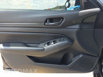 2024 Nissan Altima S – miniatura 9