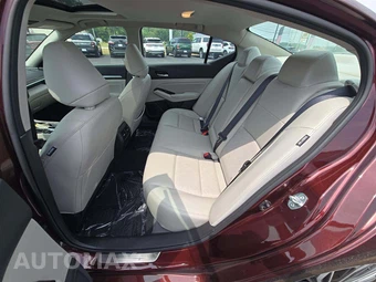2024 Nissan Altima SL - miniatura 10
