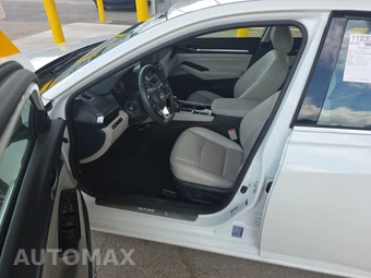 2024 Nissan Altima SL - miniatura 7