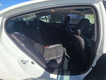 2024 Nissan Altima SR – miniatura 16