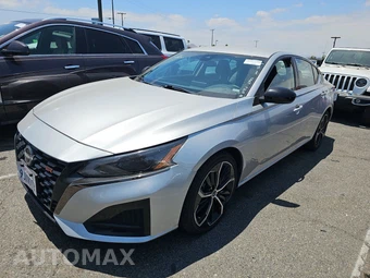 2024 Nissan Altima SR