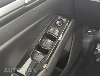 2024 Nissan Altima SR - miniatura 17