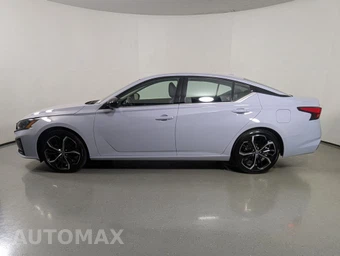 2024 Nissan Altima SR - miniatura 4