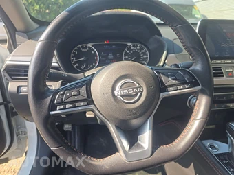 2024 Nissan Altima SR - miniatura 10