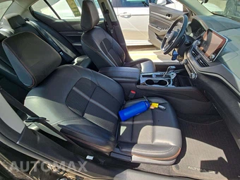 2024 Nissan Altima SR - miniatura 18